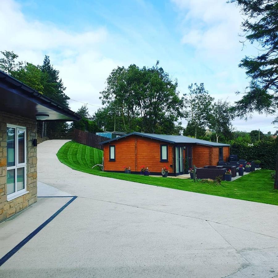 Luxury Five Star Cottage One Tantobie Exterior photo