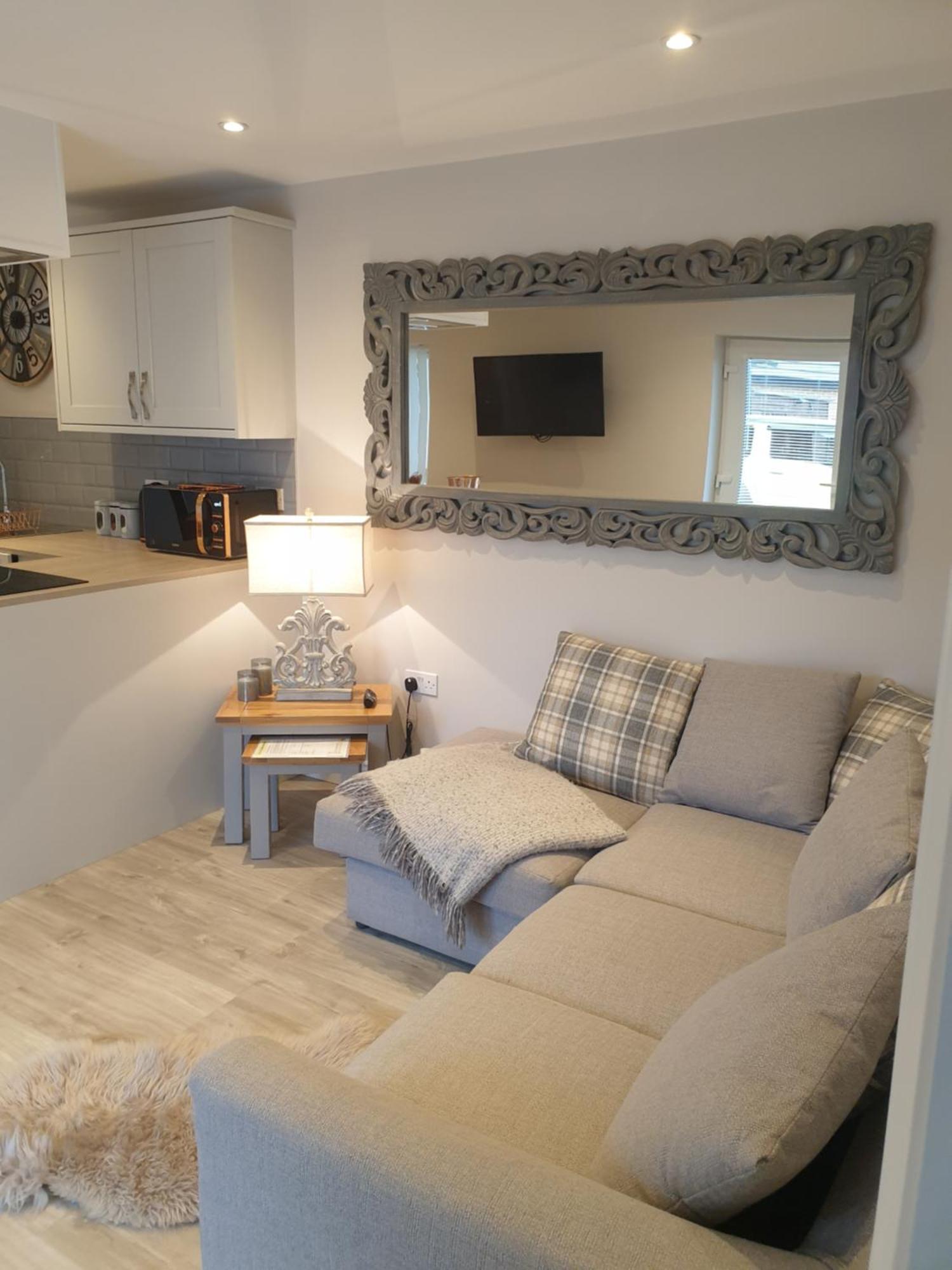 Luxury Five Star Cottage One Tantobie Room photo